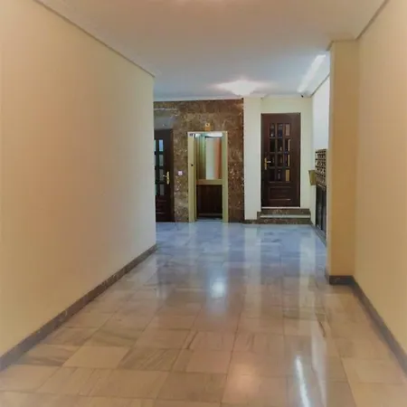 Apartamento Central Salamanca Apartment *
